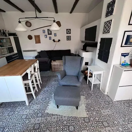 Kemencésház Apartman * Kővágóörs